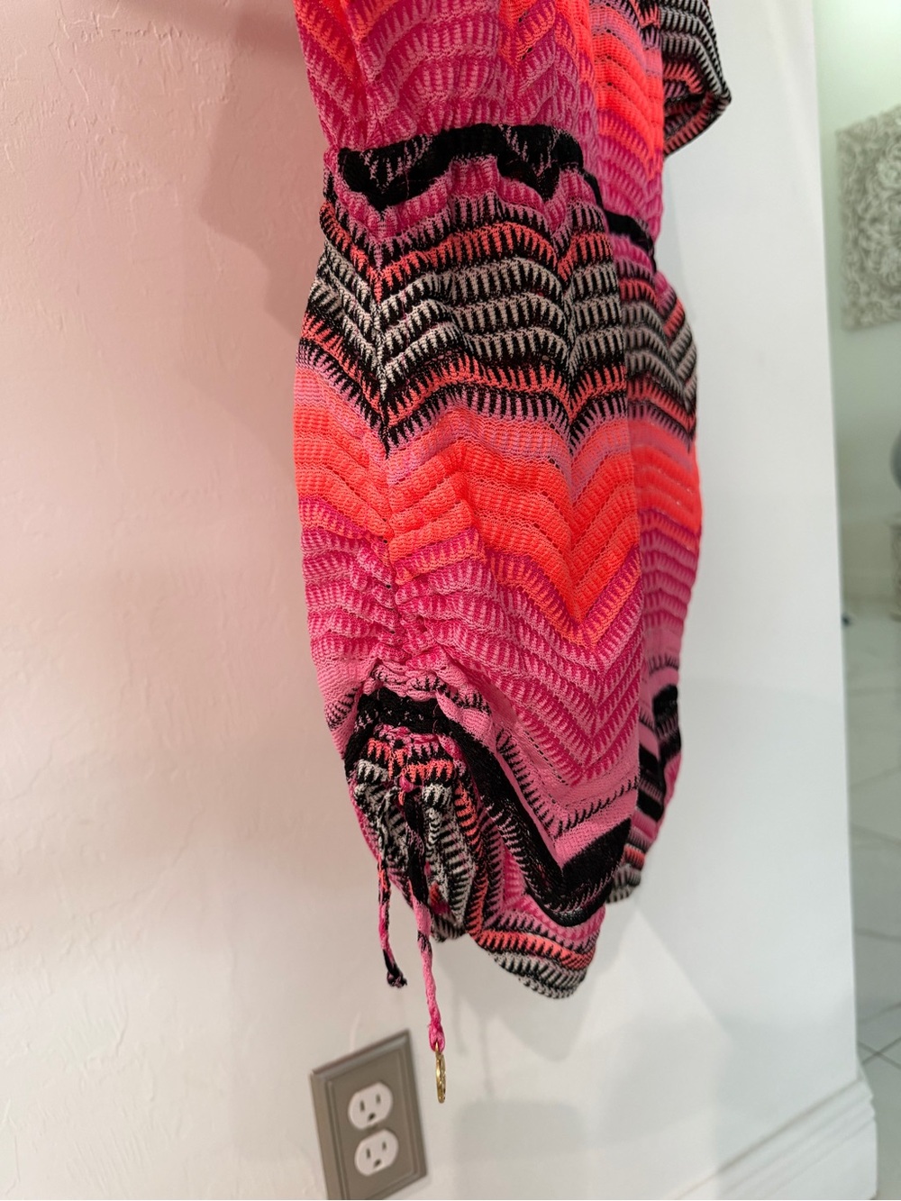 Luli Fama Vibrant Chevron Knit coverup in Pink & Coral - Picture 6 of 8